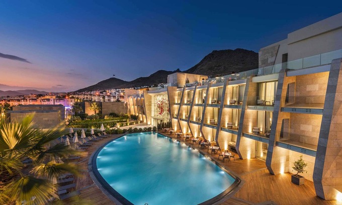 Turgutreis Hotel | Swissotel Resort Bodrum Beach