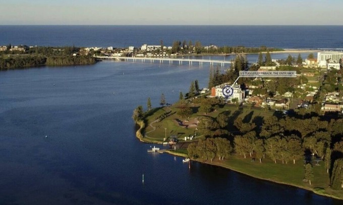 The Entrance Apartment | SWITCH OFF! Chill out and have fun on the lakeside