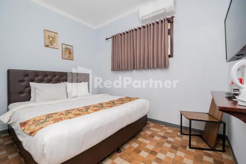 Klojen Hotel | Swun Stay Inn At Sawahan Mitra RedDoorz