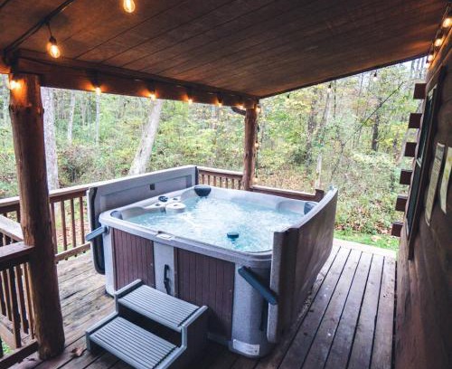 Rockbridge House | Sycamore - by The Chalets