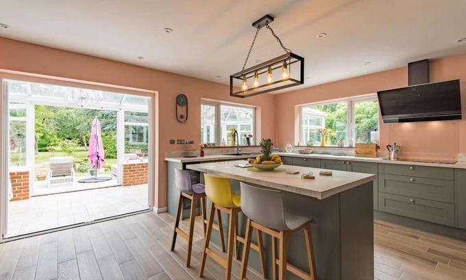 Staple House | Sycamores - Fabulous family home with huge garden