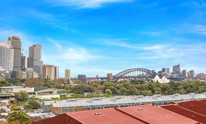 Potts Point Apartment | 🌇 SYDNEY VIEWS✨ 2BR Apartment in ‘Victoria Point’
