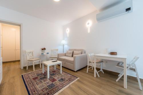 Tomicici Apartment | Symphony Tivat Apartment