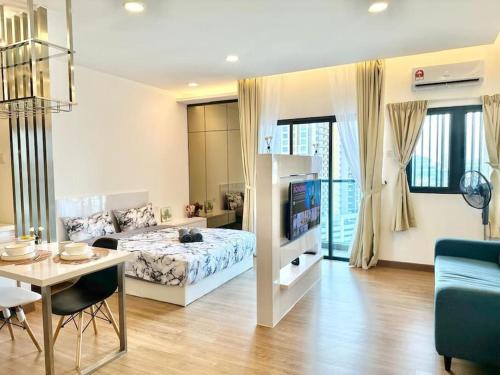 Seri Kembangan Apartment | Symphony Tower - Epic City View, Netflix, Free Parking