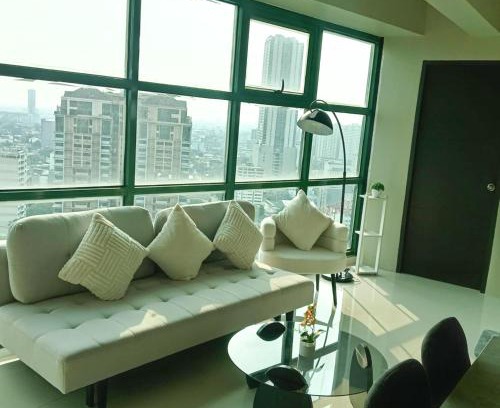 South Triangle Apartment | Symphony Tower Quezon City 44sqm - Full glass view