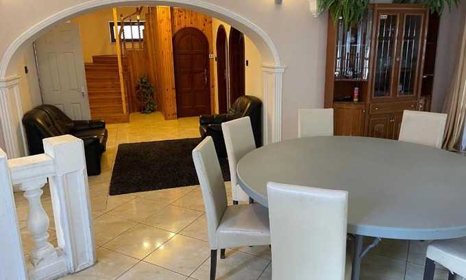 Miskolc-Tapolca House | Szimpla Vendégház