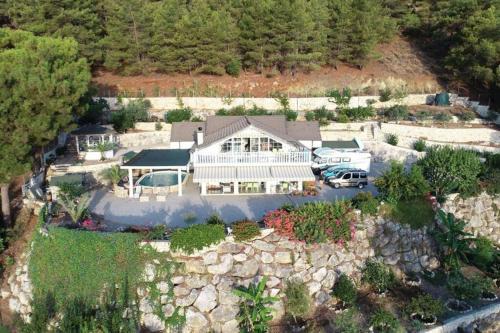 Adrasan Villa | Tüm Villa-8 Kişilik-Plaja Yürüme Uzaklığı
