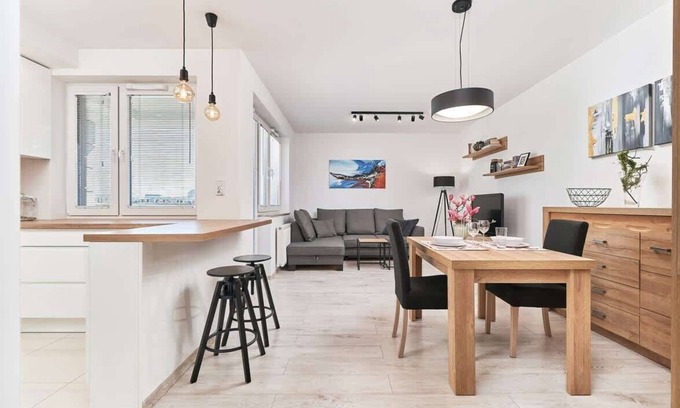 Stare Miasto Apartment | Tęczowa 101 | Spacious Apartment | Parking