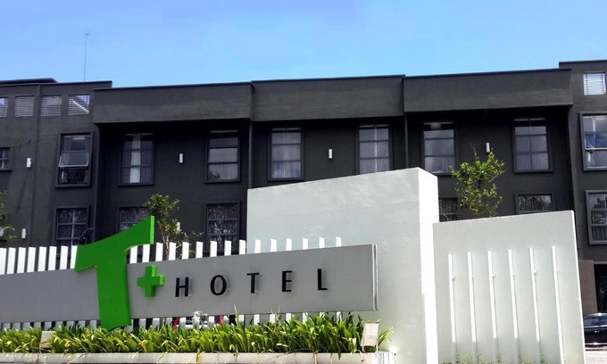 Kampung Alor Bangsa Hotel | T+ Hotel Sungai Korok