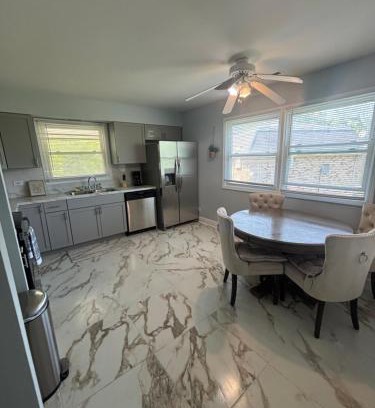 Matteson Apartment | T Luxury stays