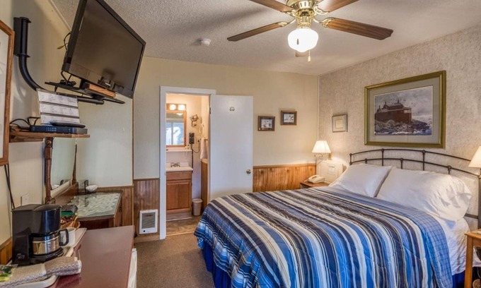 Depoe Bay Apartment | T11 - Trawler @ Trollers Lodge