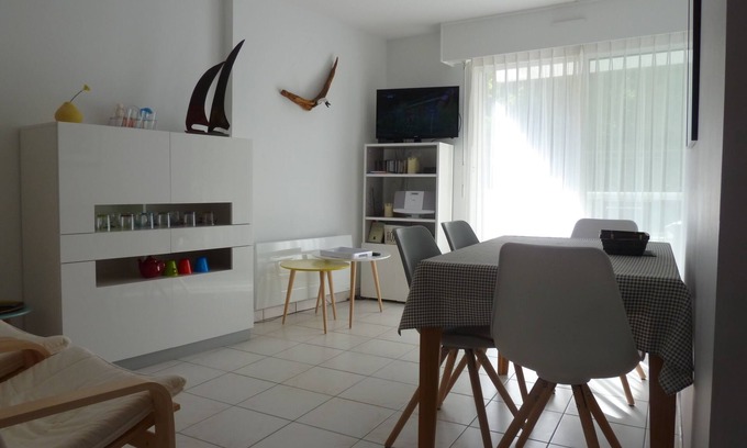 La Baule-Escoublac Apartment | T2, 4mn from Benoît beach and Port La Baule-Le Pouliguen