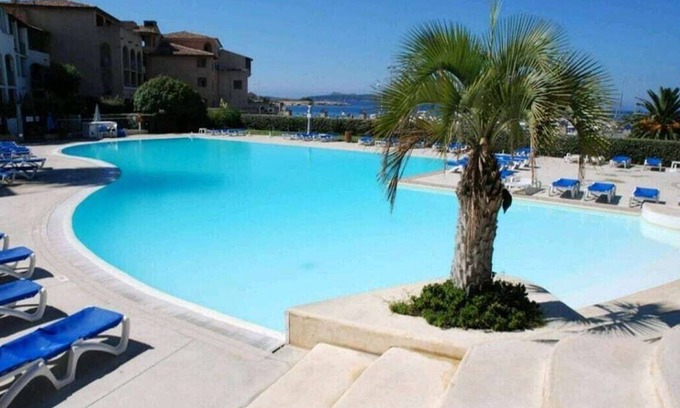 Six-Fours-les-Plages Apartment | T2 apartment with pool/seaside