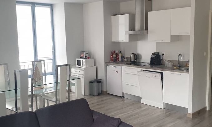 Ax-les-Thermes Apartment | T2 apartment 45 m² in the city center