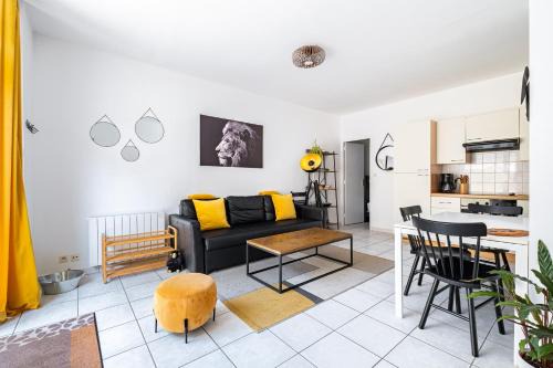 Route de Vannes Apartment | T2 au calme - Rond Point de Vannes