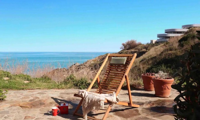 Port-Vendres Apartment | T2 Large terrace with sea view & direct access to the beach – Collioure sector