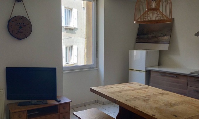 Saint-Agreve Apartment | T2 Meublé au Cœur du Village