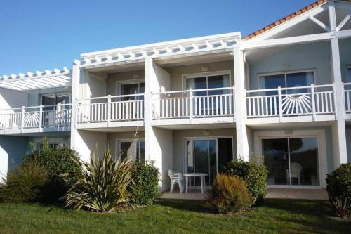 Chateau-d'Olonne Apartment | T2 Résidence avec piscine chauffée de mai à sept