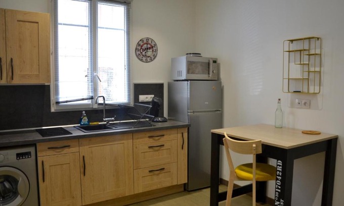 Coteaux Ouest Apartment | T2 refait à neuf, proche gare SNCF