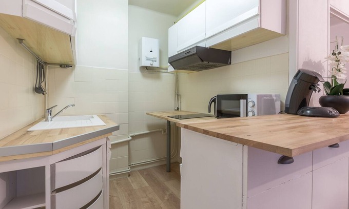 Saint-Pierre Condo | T2 sleeps 4 near La Timone and Conception hospitals