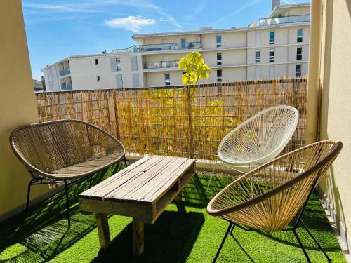 Septemes-les-Vallons Apartment | T2 tout neuf avec Parking à 10km d'Aix et Marseille