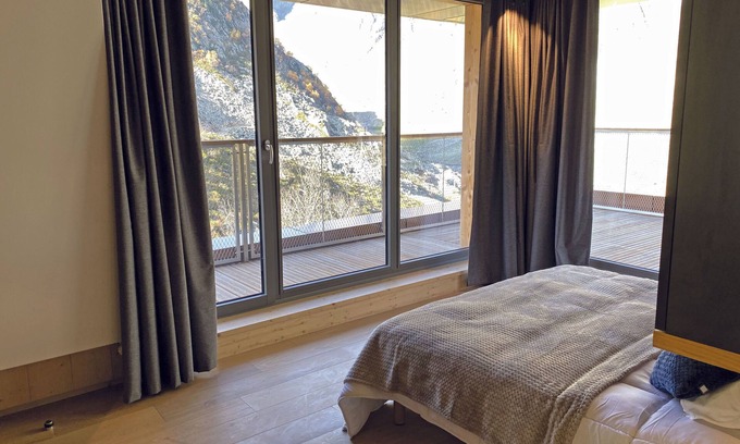 Piau Engaly Condo | T3 + cabine aux pieds pistes, près du centre + vue