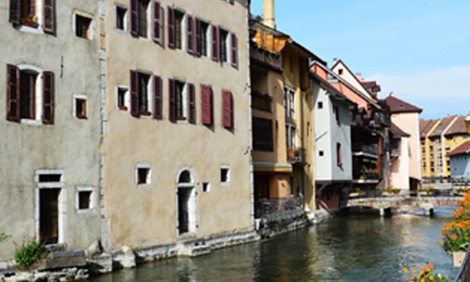 Annecy Old Town Apartment | T3 duplex historic center Old Town - 70 m2 useful -