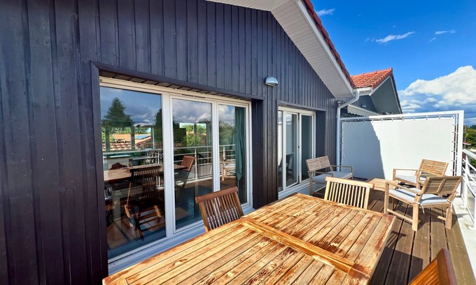 La Teste-de-Buch Apartment | T3 Duplex with private parking, near the port in La Teste de Buch
