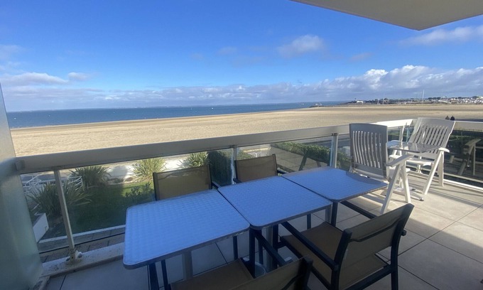 Arcachon Apartment | T3 in Arcachon with sea view, private parking, and Wi-Fi