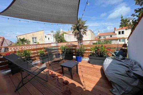 Saint-Martin-de-Re Apartment | T3 on the port with rooftop and parking