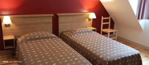 Arreau Apartment | T4 DUPLEX SPACIEUX -7 PERSONNES- PISCINE à ARREAU