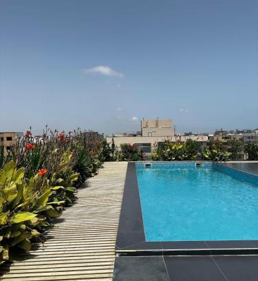 Les Almadies Apartment | T5 haut standing, piscine & gym