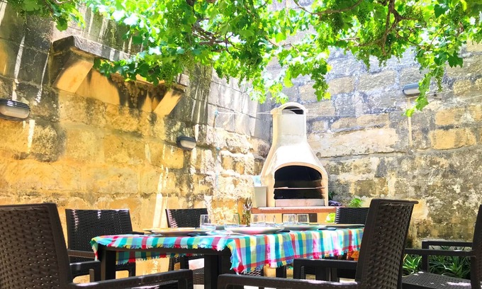 Xewkija House | Ta' Martin Farmhouse - Holiday Home In Gozo, Malta