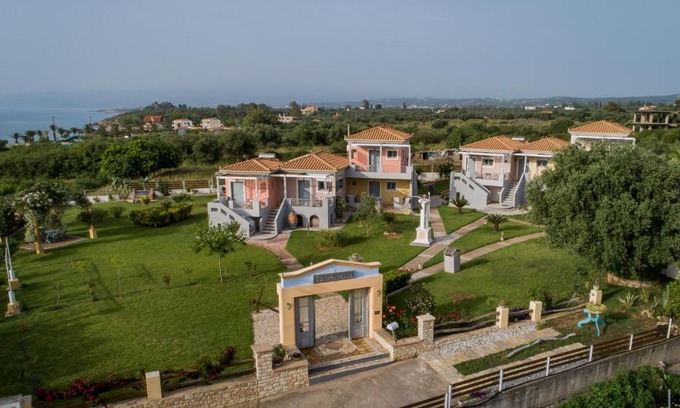 Kiparissia Apartment | Ta Spitakia Tsarbopoulos