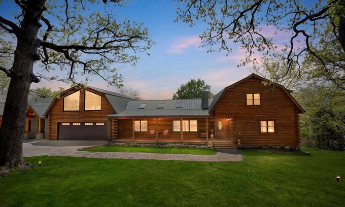Jenkins House | Tablerock Lakefront Haven: Huge 6BR Log Cabin Retreat with Breathtaking Views!