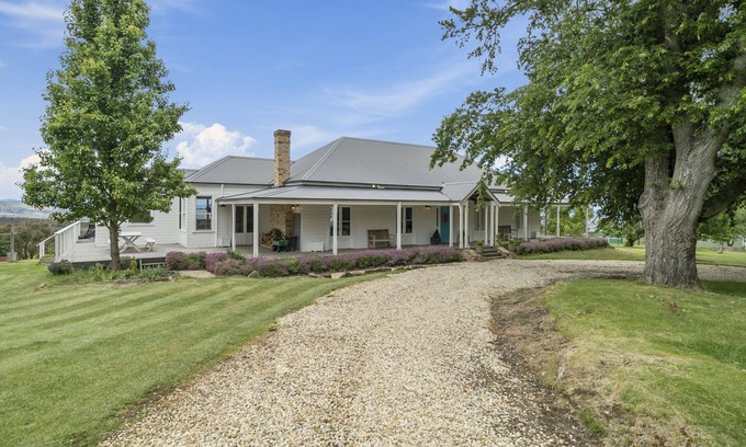 Tolmie House | Tabletop Farm: 4 BR, 2 BA House in Tolmie, Sleeps 11