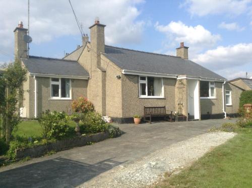 Pentrefelin House | tabor lane Dolwar our little cottage
