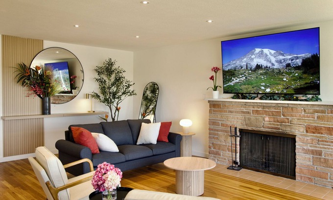 West End House | Tacoma Vista Retreat