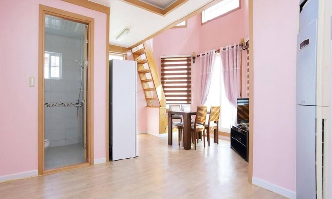 Olmegi House | Taean Buck gwa Baetnaru Pension