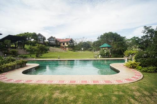 Calamba House | Tagaytay Foothills Cherimoya Farm Staycation