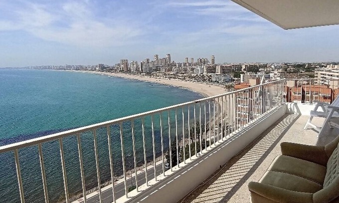 Coveta Fuma Apartment | Tahiti Muchavista, El Campello flat with sea views