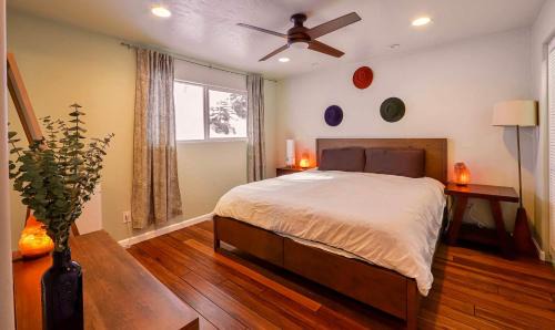Upper Kingsbury House | Tahoe Trail Retreat - Steps from the TRT