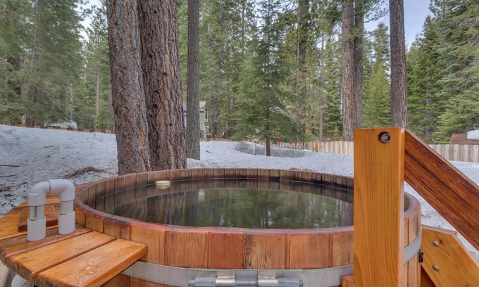 Tahoma House | Tahoma Charm on West Shore - Beautiful Open Concept 3 BR w Private Hot Tub