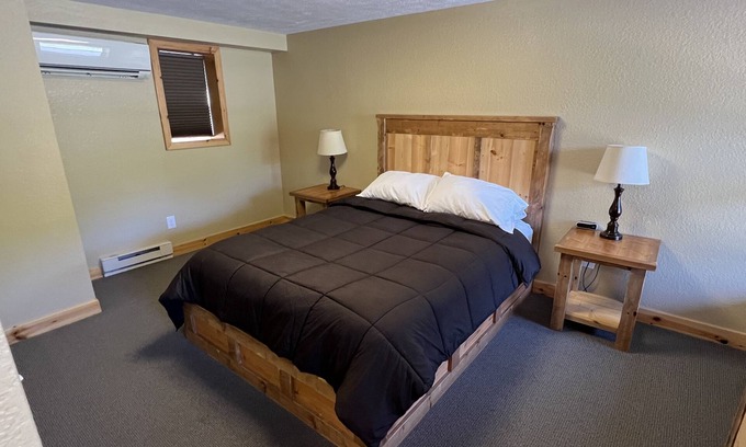 Paradise Hotel | Tahquamenon Suites Lodging - One-Bedroom Suite # 3