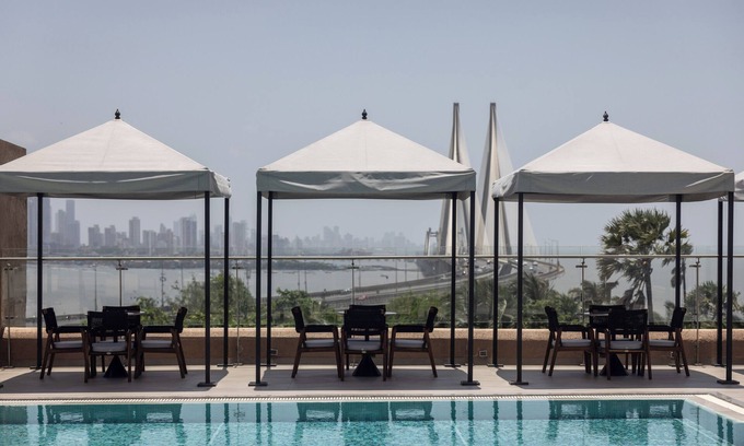 Bandra West Hotel | Taj Lands End