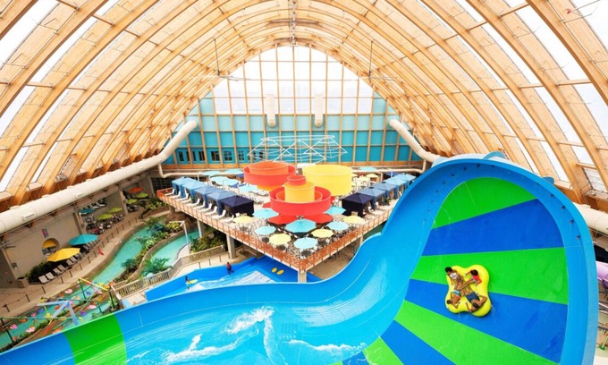Circleville Resort | Take a Holiday Adventure! 3 Spacious Units with Free Parking! Indoor Waterpark!