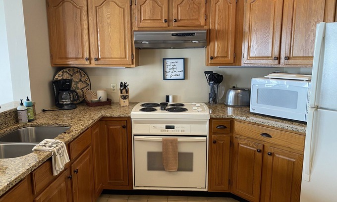 Wintergreen Condo | Take in the views at Wintergreen. Book now for spring/summer- Pet friendly