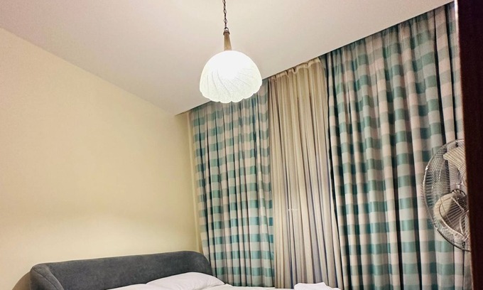 Gumussuyu Mahallesi Apartment | TAKSiM PERFECT RESİDENCE, 3 BEDROOMS, 140 SQUAREMETER, POOL GYM SAUNA Wifi