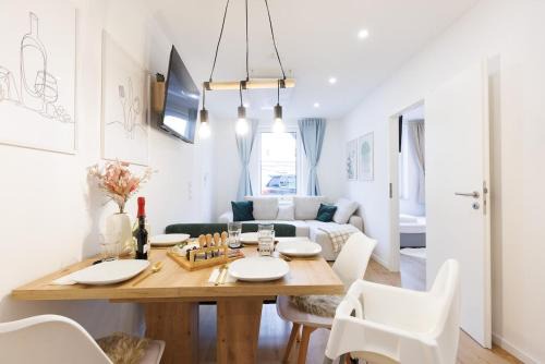 Helminghausen Apartment | Talidyll am Diemelsee an der Talsperre- 4 Betten 1 Schlafsofa bis zu 5 Gästen - 2 Autominuten bis zum Badestrand - nähe Willingen - Marsberg - Brilon - Privater Eingang