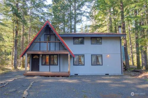 Packwood Apartment | Tall Timber